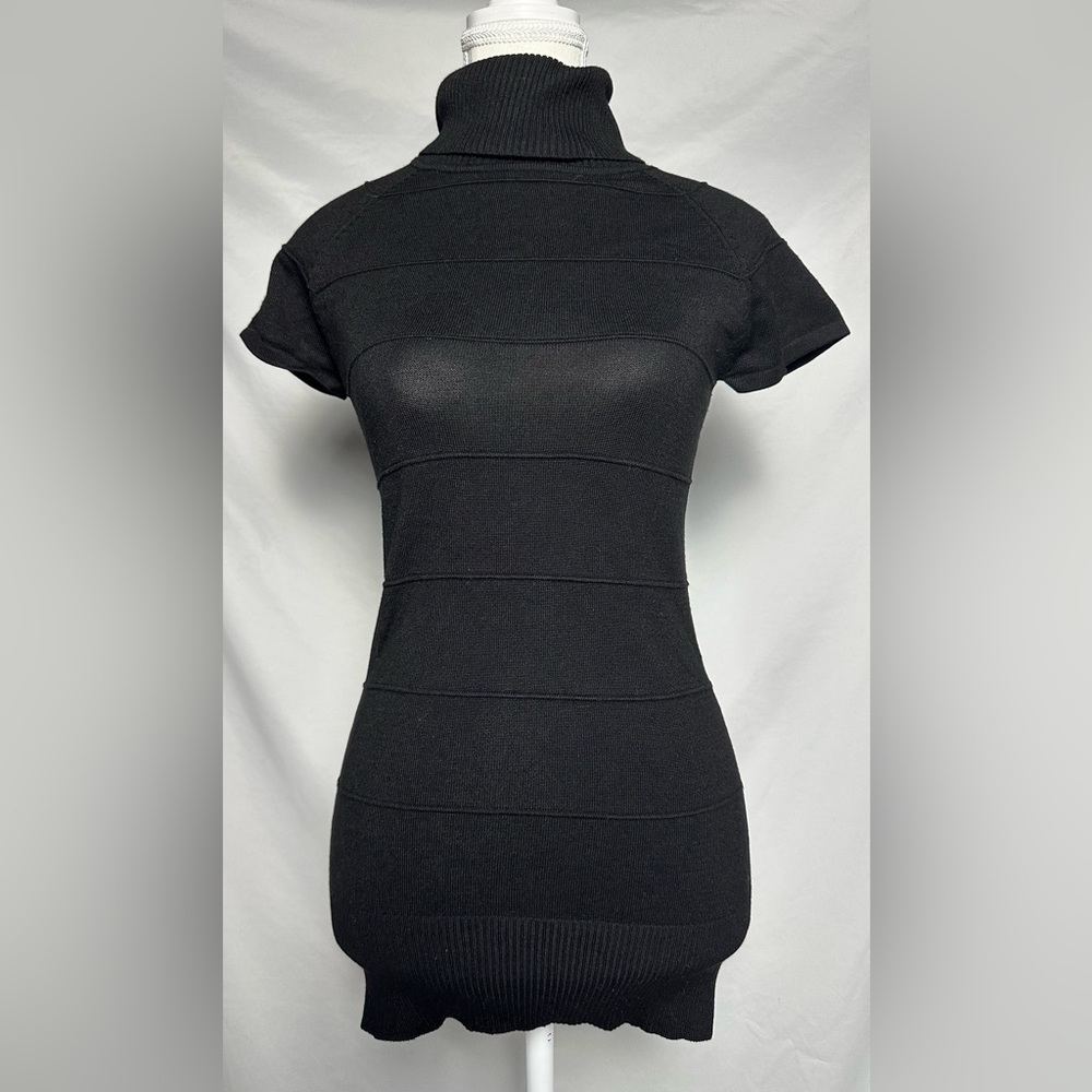 Sweater Project Black Short Sleeve Turtleneck Sweater Top
